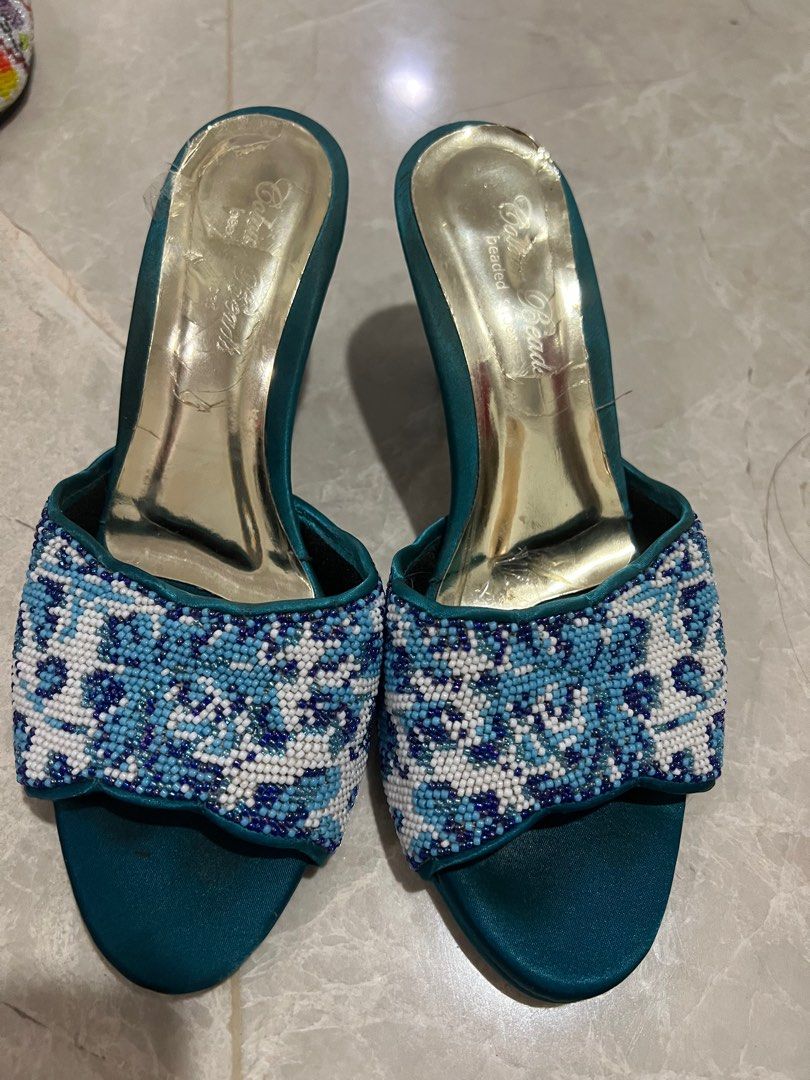 Peranakan Nonya Shoes, Women's Fashion, Footwear, Shoe inserts on Carousell