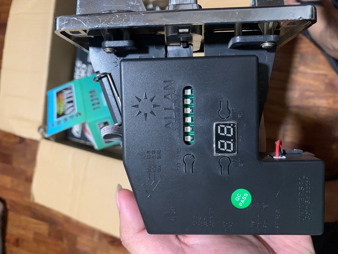 Pisowifi Items (Category: Office & Business Technology) located in Pasig City. Submitted by xfugiwarax (Listing ID 1234619480, Image 3). Description: FOR SALE ONLY WITH IN NCR Allan Universal Coinslot (2 pcs) - 400php FOR BOTH Coinslot Cover - 200php Sanfo 12V 2A Power supply - 100php GET ALL - 500php.