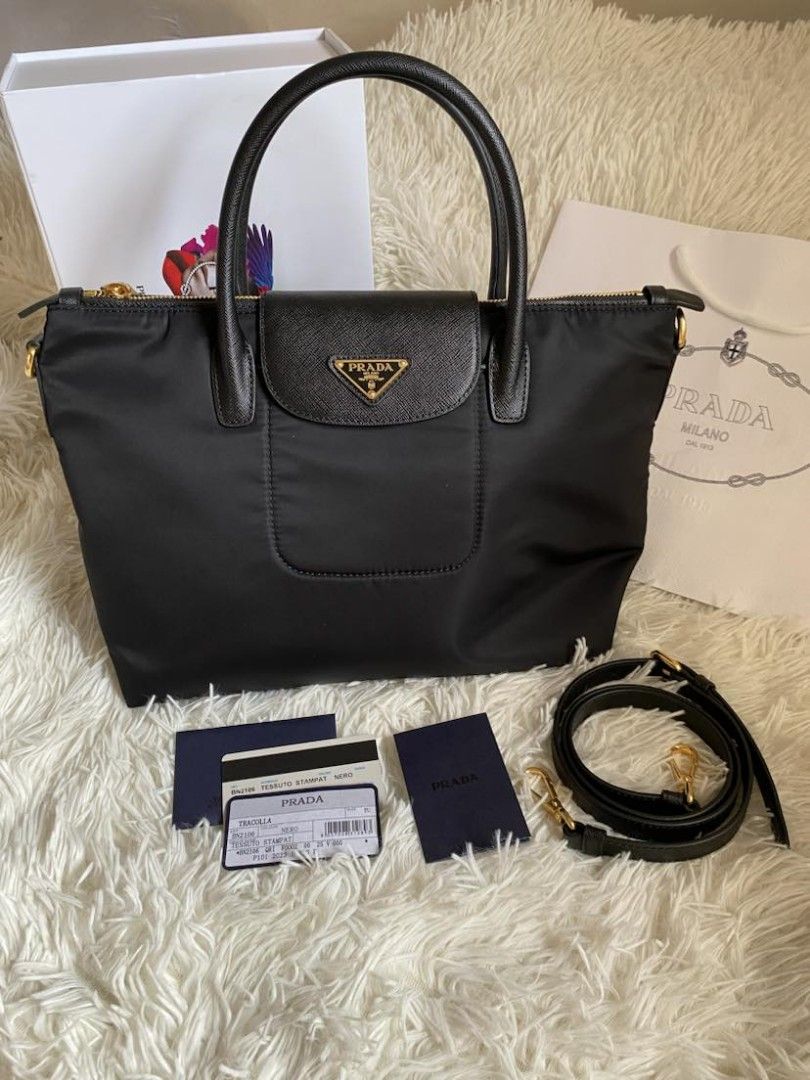 Prada Tote (Category: Luxury Bags & Wallets) located in Paranaque City. Submitted by aralofranco (Listing ID 1234492944, Image 1). Description: Japan Preloved.