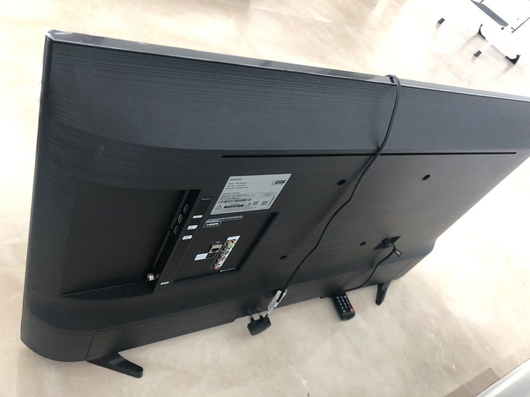 Samsung 43 inch Smart TV UA43T6000AK Good Condition, TV & Home