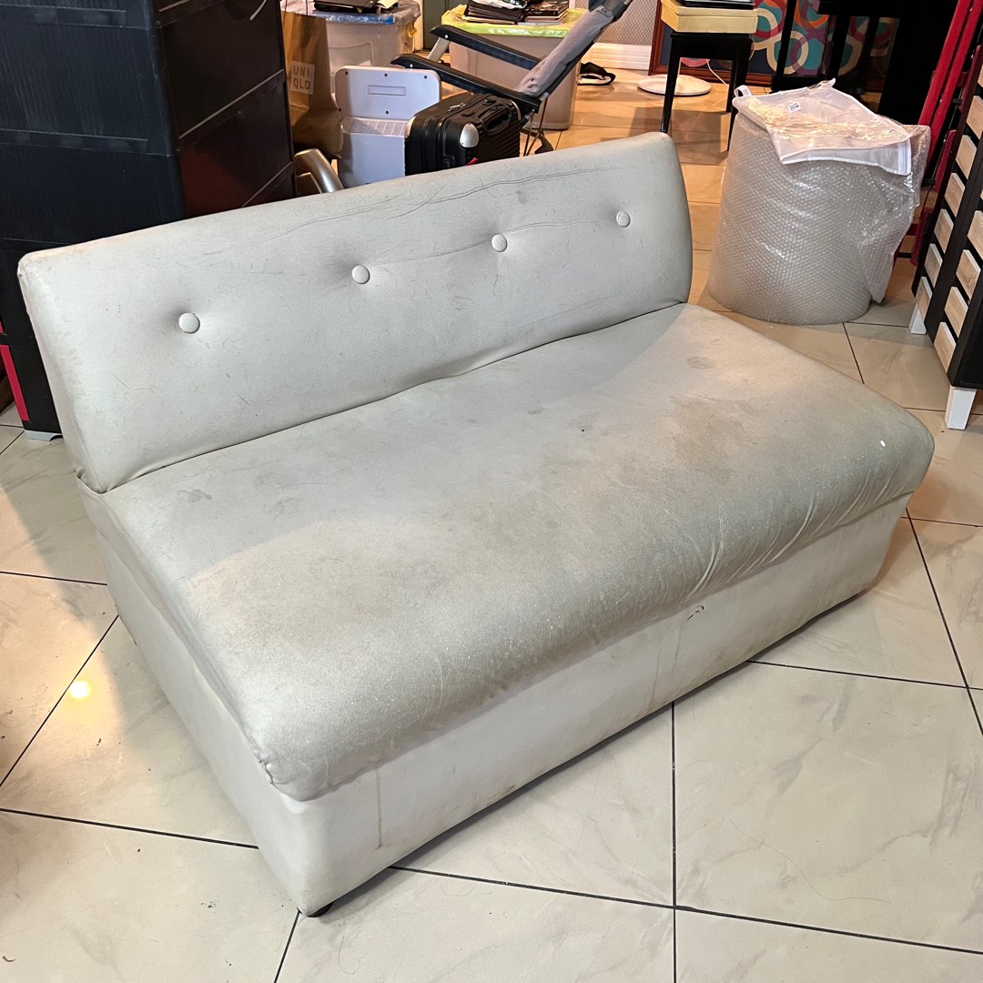 Second hand sofa (paupholstery niyo na lang po), Furniture & Home