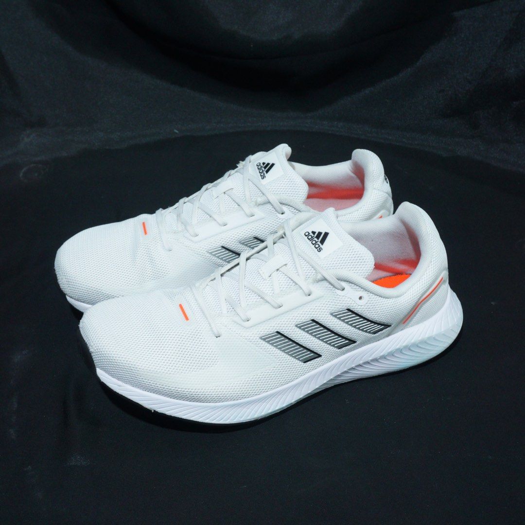 Sepatu adidas run falcon 2.0 original bekas Fesyen Pria Sepatu