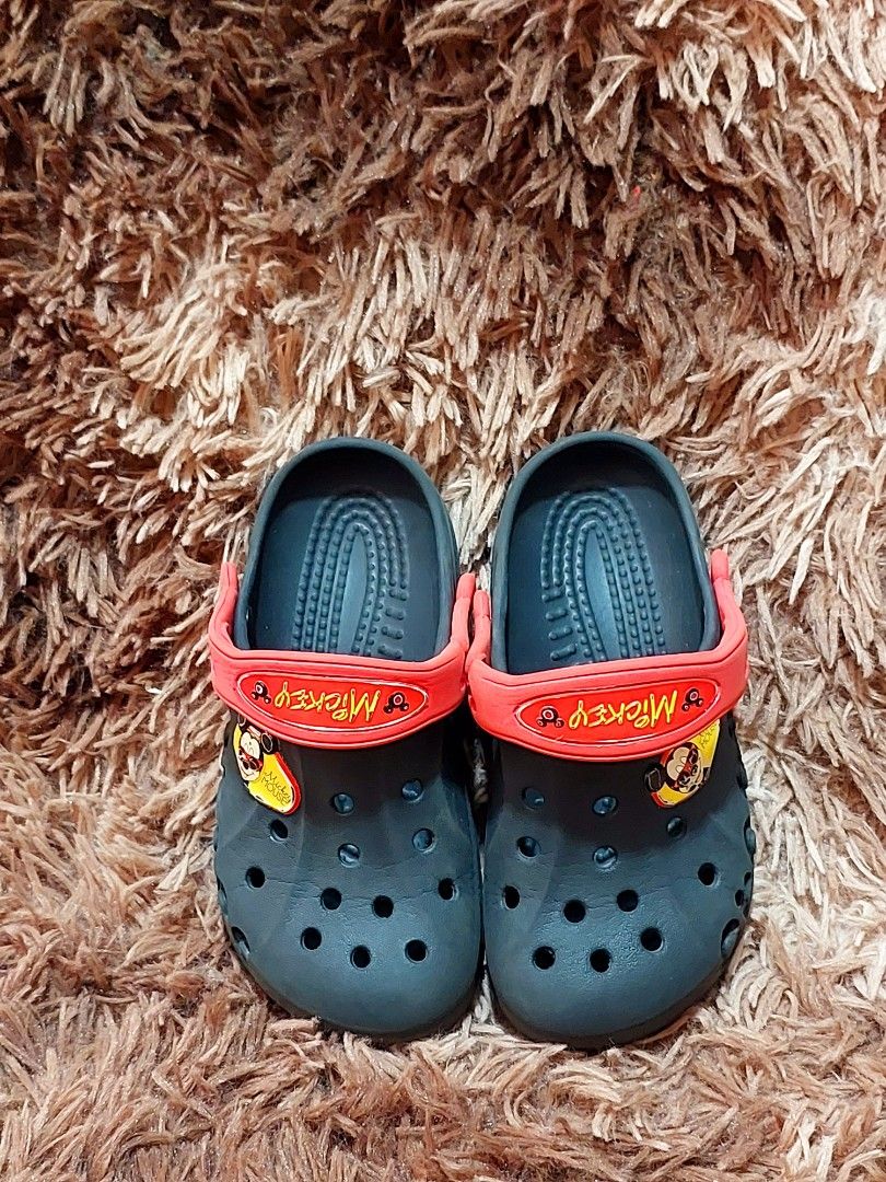 10 c 11 crocs best sale
