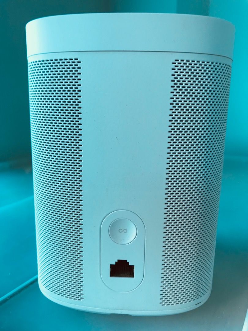 Sonos One speaker, Audio, Soundbars, Speakers & Amplifiers on Carousell
