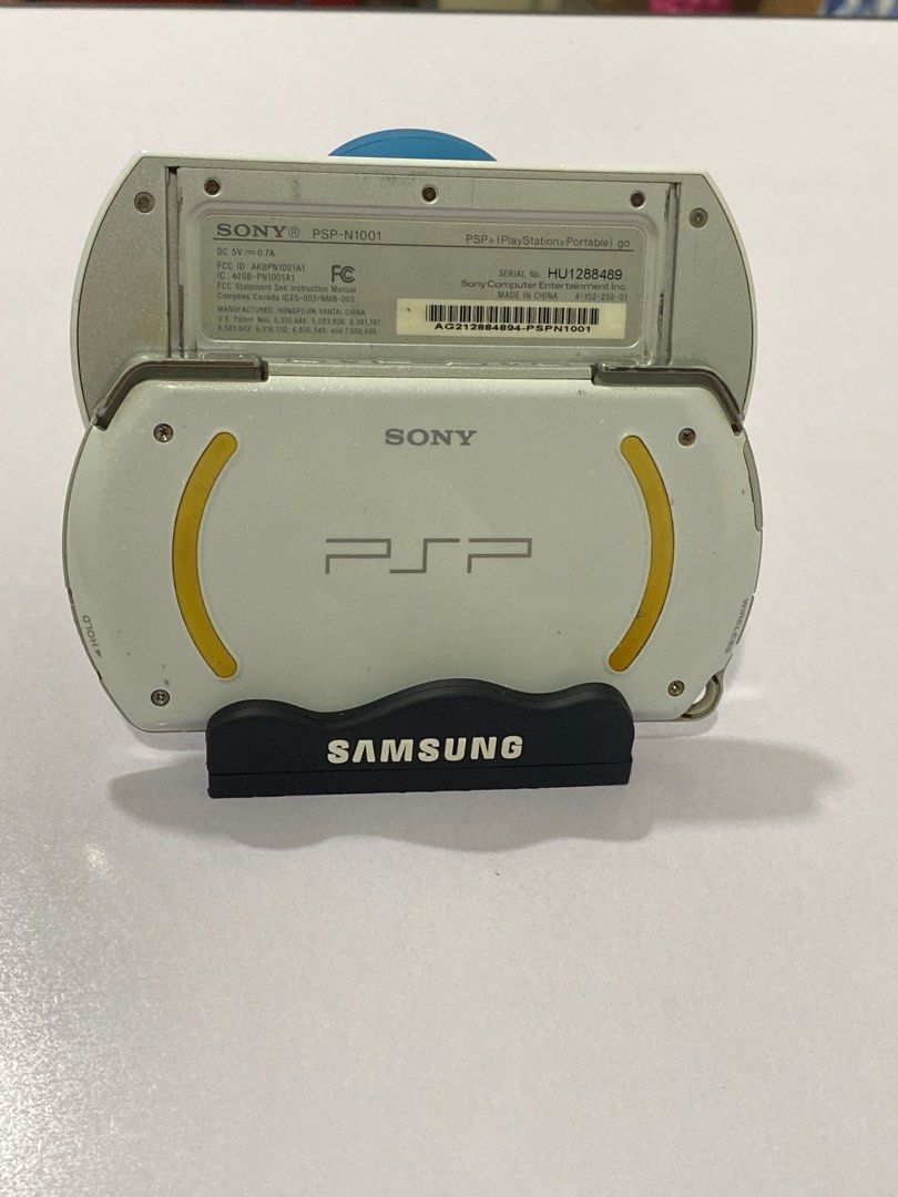 Psp n1001 games hotsell