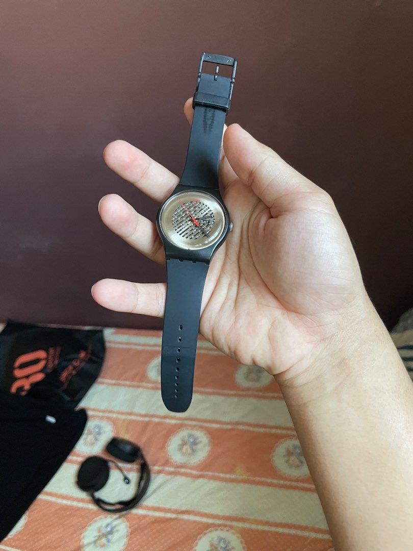 Swatch SUOB713 Swatch on the grill