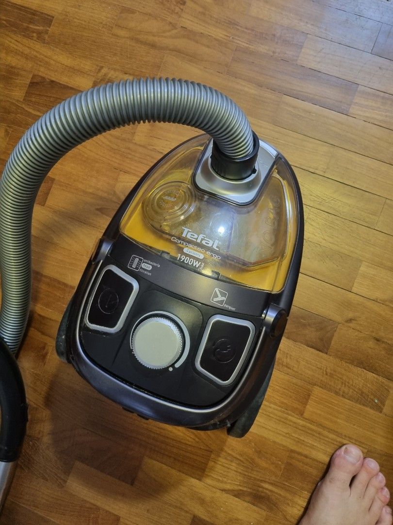 Tefal vacuum cleaner, TV & Home Appliances, Vacuum Cleaner
