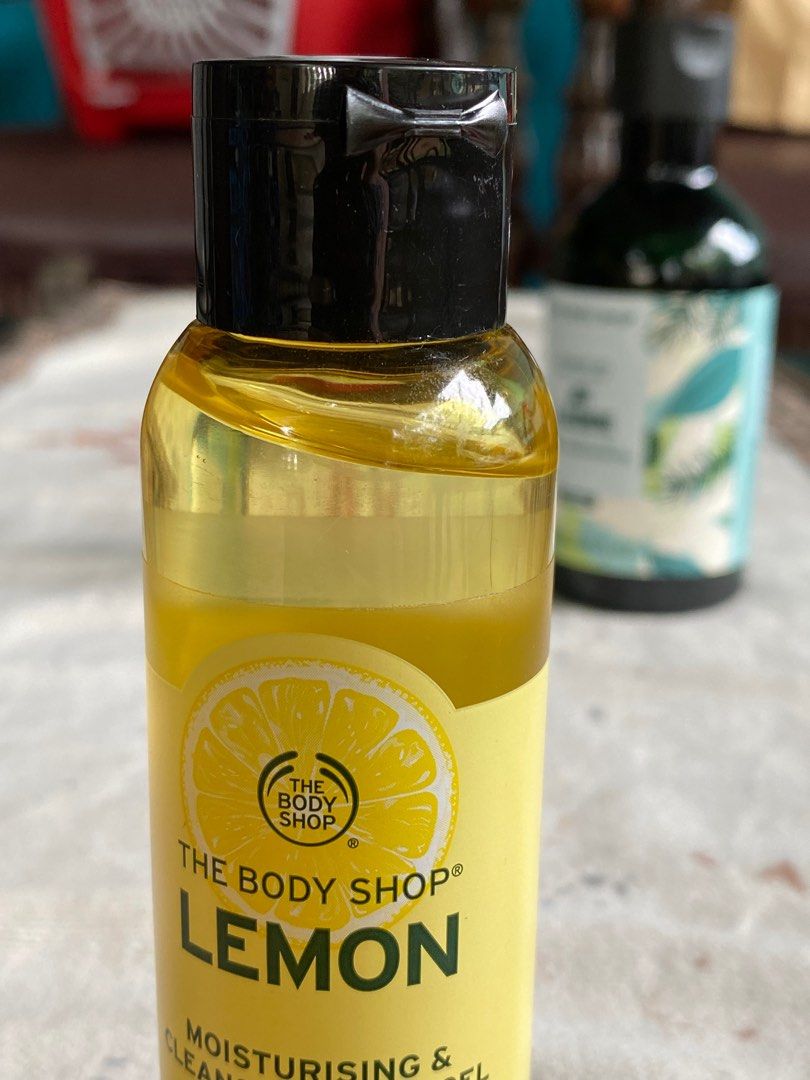 The Body Shop Lemon Moisturizing Cleansing Hand Gel on Carousell