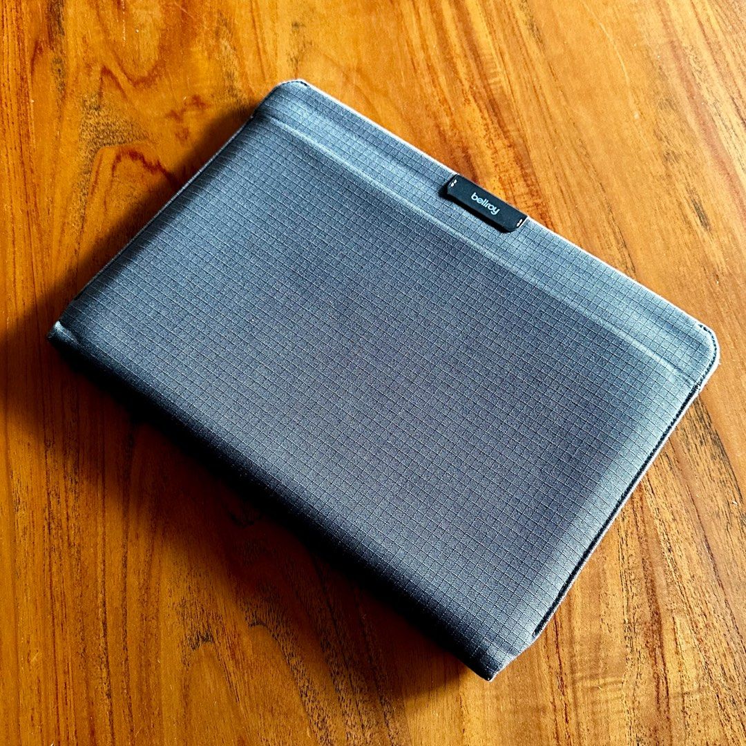 The thinnest Microsoft surface device ARM64 Surface Pro X SQ1 16GB