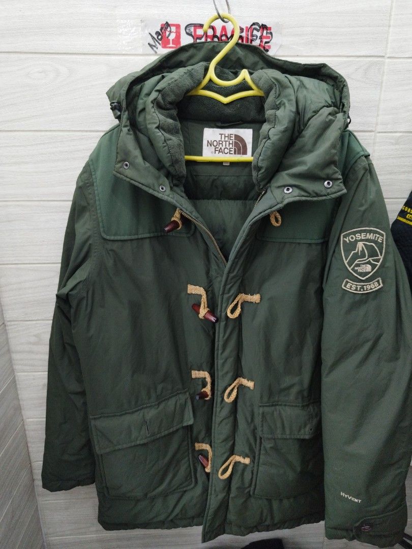 The north shop face yosemite jacket