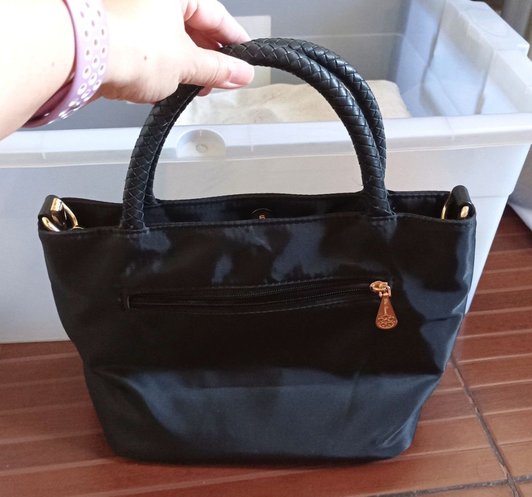 Zalora tommy hotsell hilfiger