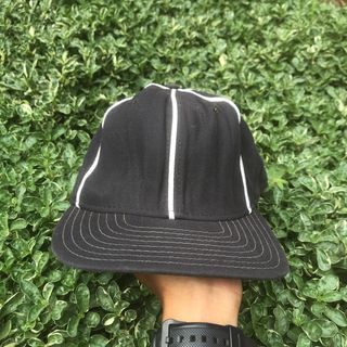 Topi vintage new era
