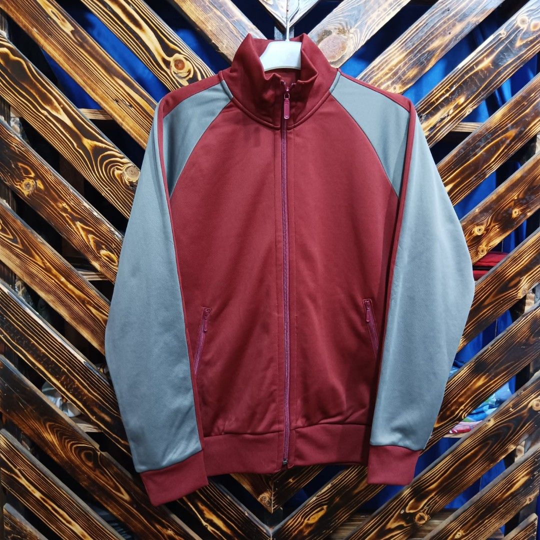 Tracktop uniqlo top