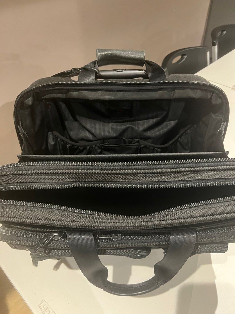 TUMI ALPHA Deluxe 2 wheeled Laptop Case Brief (Aviation Pilot Favorite),  Hobbies & Toys, Travel, Luggage on Carousell