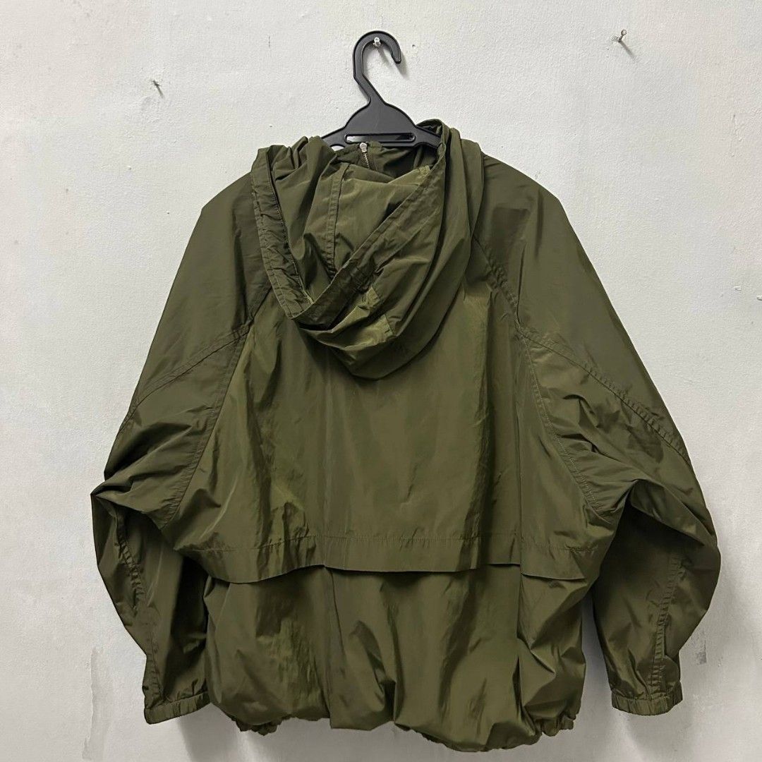 UNIQLO Hiking Jacket Men s Fashion Coats Jackets and Outerwear