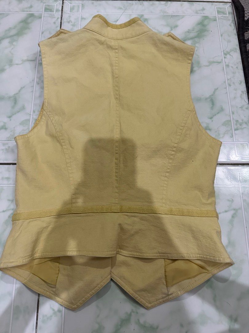 Veeko military vest (Category: Others Tops) located in Binan City. Submitted by betchayboutique (Listing ID 1234502037, Image 3). Description: .