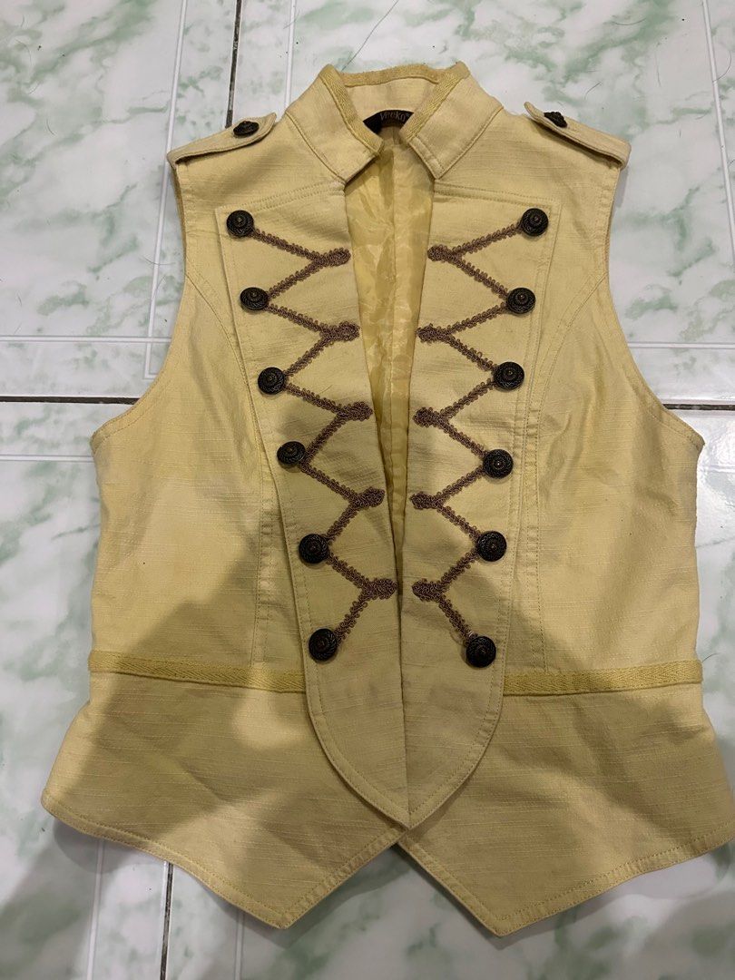 Veeko military vest (Category: Others Tops) located in Binan City. Submitted by betchayboutique (Listing ID 1234502037, Image 1). Description: .