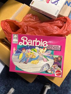 Vintage/Rare 1999 Barbie Arts 'N Crafts Studio Playset #67389