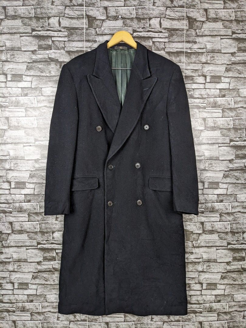 Valentino uomo clothing store