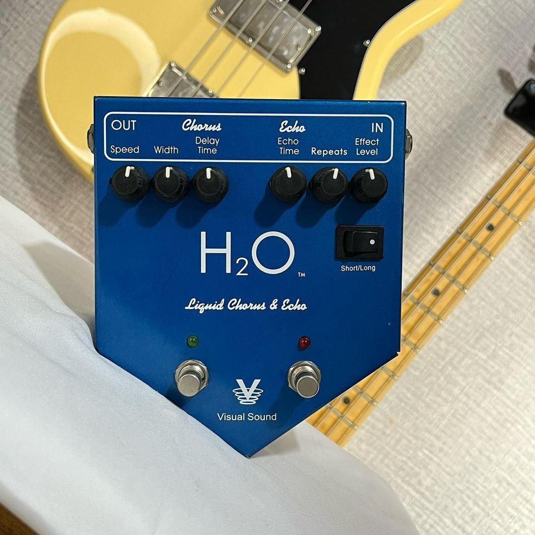 Visual Sound H2O Liquid Chorus & Echo Delay n boss ehx mxr roland