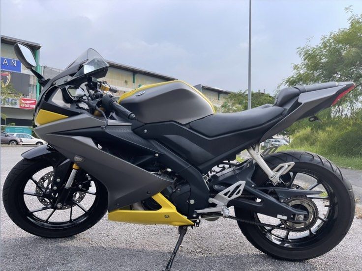 Yamaha R15 V3 2020 Mileage 17k Motorbikes on Carousell