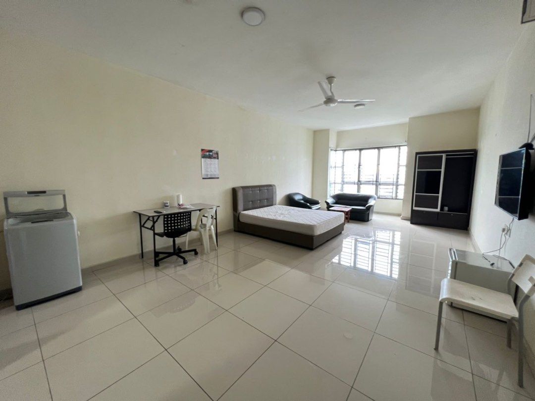 Zennith suite Studio for Rent kebun teh/Larkin, Property, Rentals on