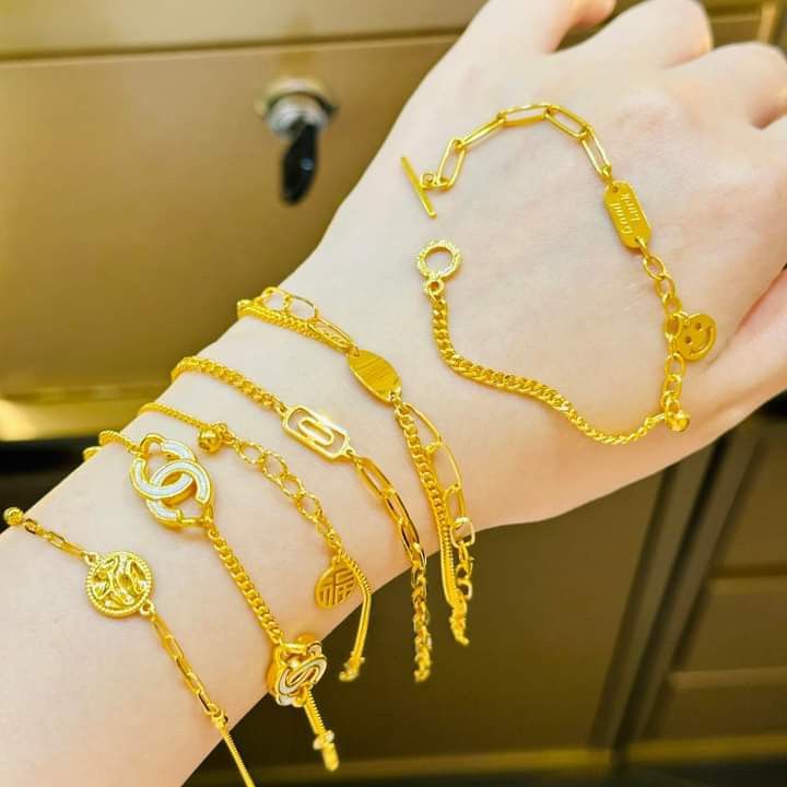 Pin on gold bracelets