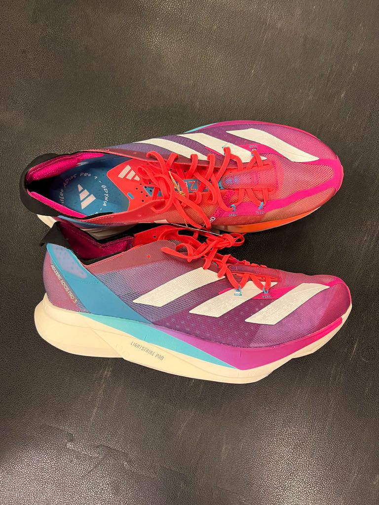 靴ひもをミズノのZE【限定色】【27.0】ADIZERO ADIOS PRO 3 RW2