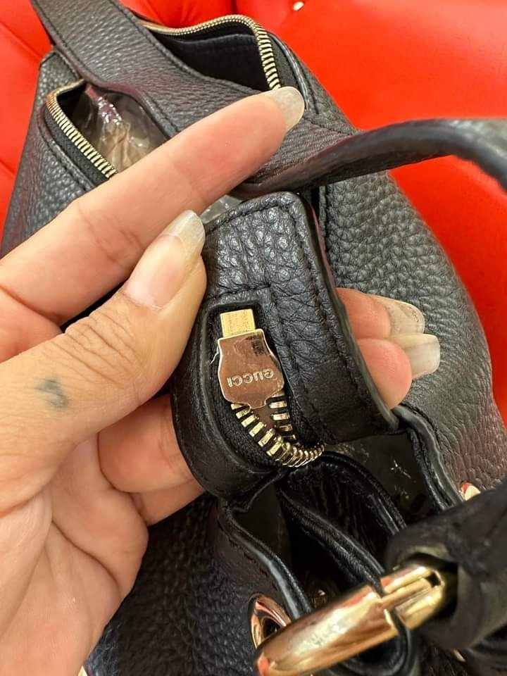 Authentic GUCCI Black Leather SOHO Hobo Bag, Luxury, Bags & Wallets on  Carousell