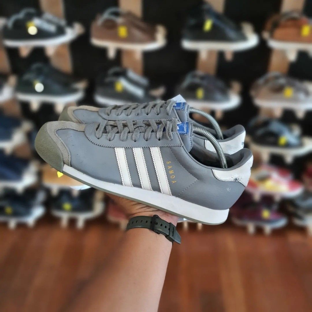 Adidas samoa grey suede top