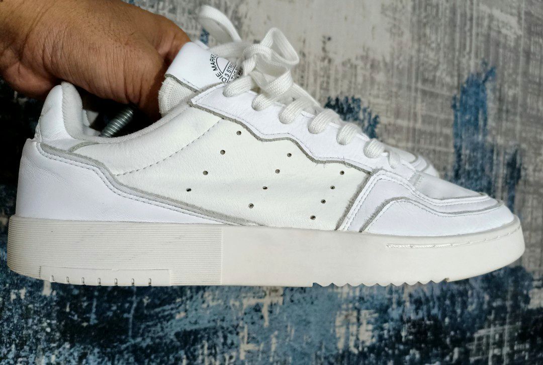 Supercourt blanche top