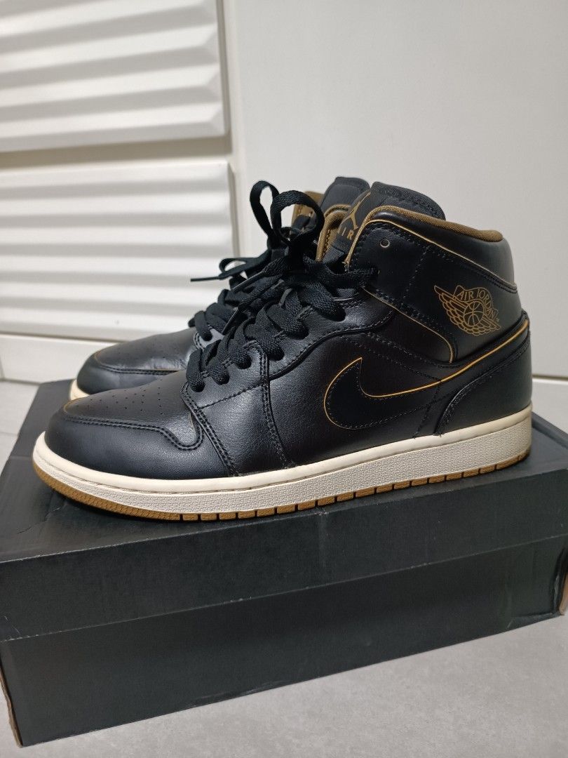 Air jordan 1 shop mid black metallic gold