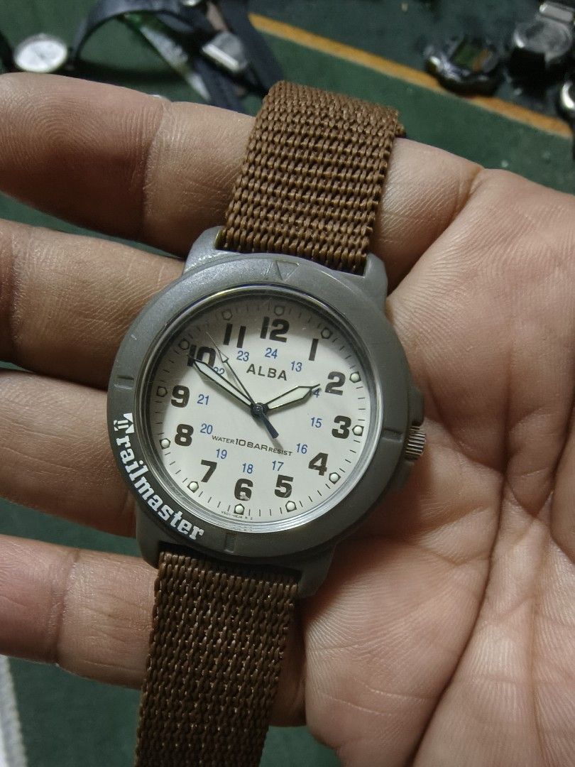 Lorus trailmaster store watch