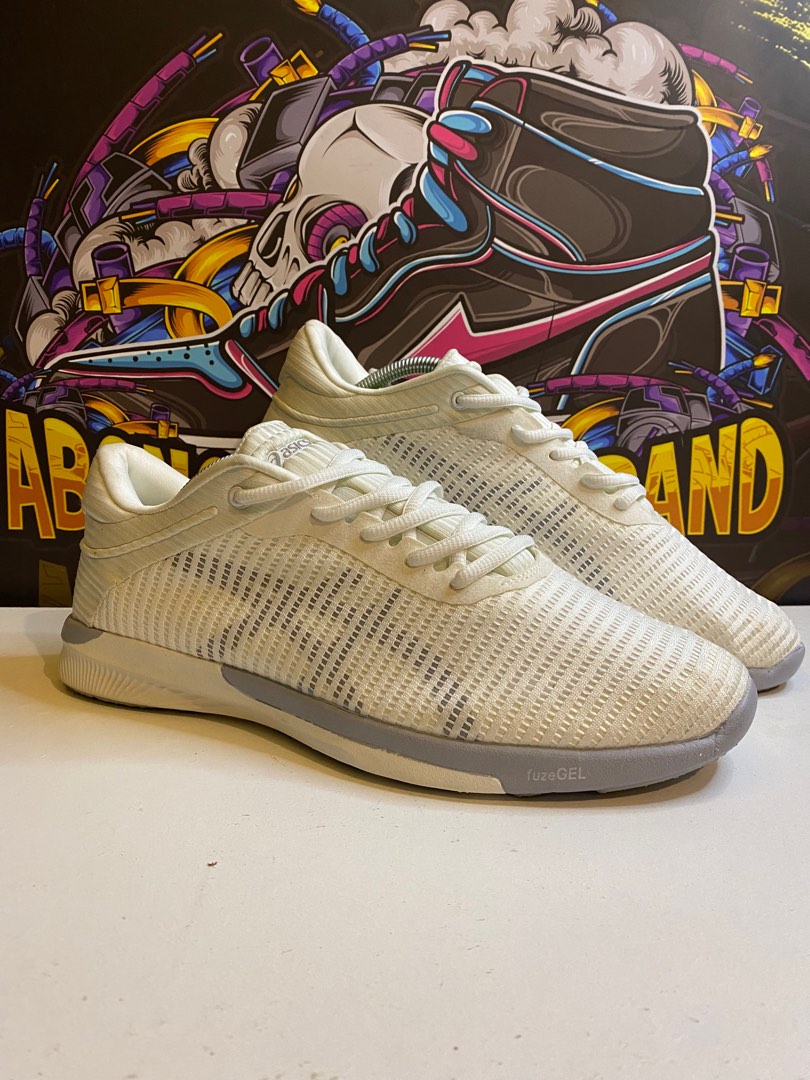 Sepatu shop asics fuzex