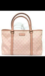 (Category: ) located in . Submitted by vqluxury (Listing ID 1229921249, Image 1). Description: .