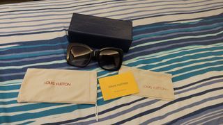 💯% Authentic Louis Vuitton Evidence Sunglasses Z0350W, Luxury, Bags &  Wallets on Carousell