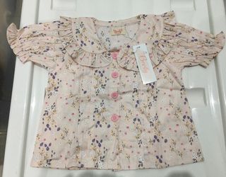 Bevly Clarabelle Top Atasan Anak Perempuan Blouse Lengan Pendek Motif Bunga Peach