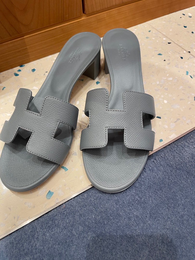 Hermes oasis sandal gris antarctique, Luxury, Sneakers & Footwear on ...
