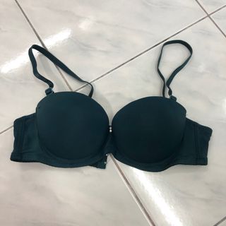 (Category: ) located in . Submitted by h_wardrobe_ (Listing ID 1229966849, Image 1). Description: .