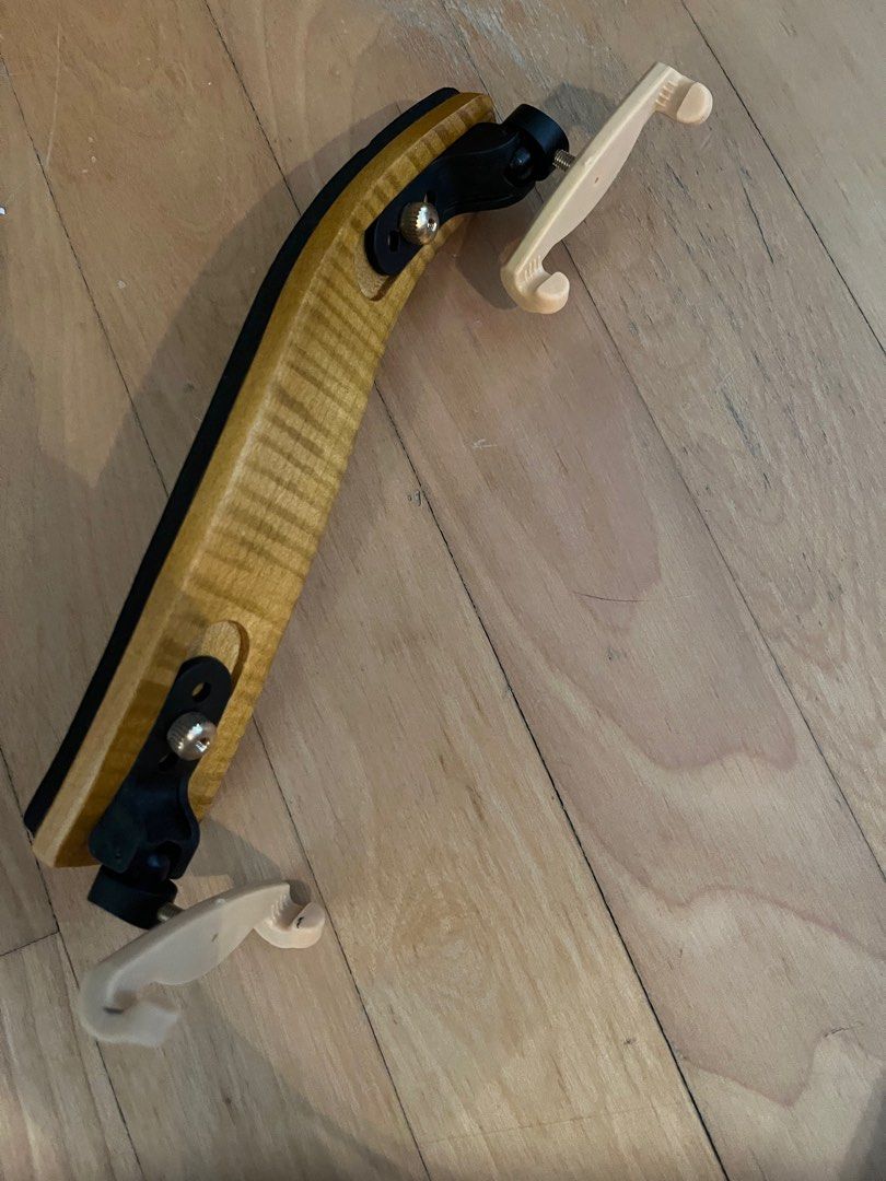 (Sold) Brand new Violin wooden carbon fibre lightweight maple shoulder