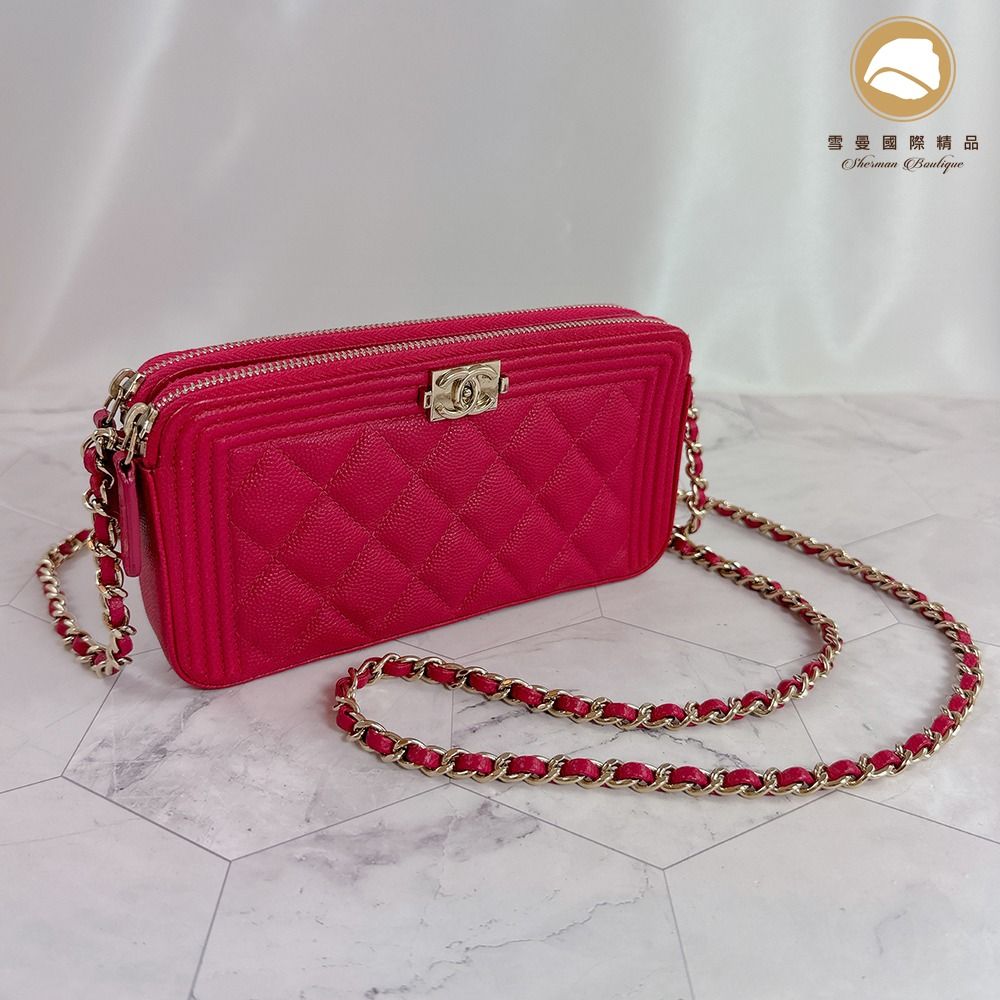 【雪曼國際精品】CHANEL 經典BOY系列雙C霧金紅色牛皮荔枝紋雙層拉鍊鍊帶斜背包／晚宴包，二手美包9成新～稀有款式