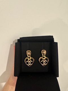 Chanel earrings- brand new!!