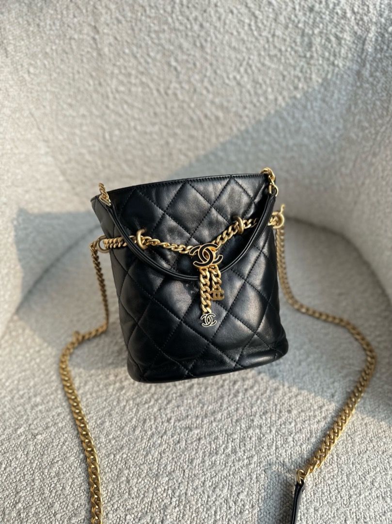 Cc bucket bag clearance