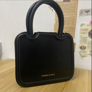 (Category: ) located in . Submitted by lafinapreloved (Listing ID 1229834516, Image 1). Description: .