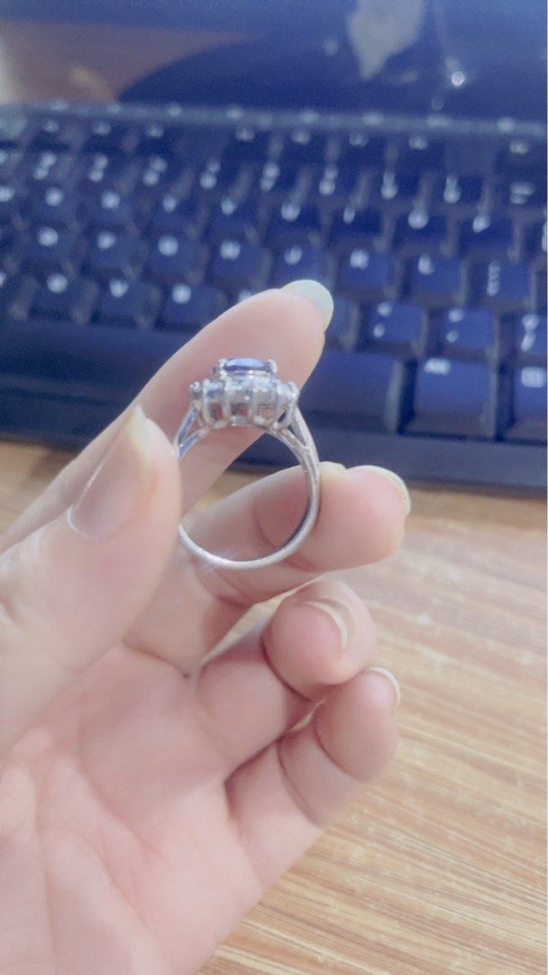 Cincin model lady diana, Barang Mewah, Aksesoris di Carousell