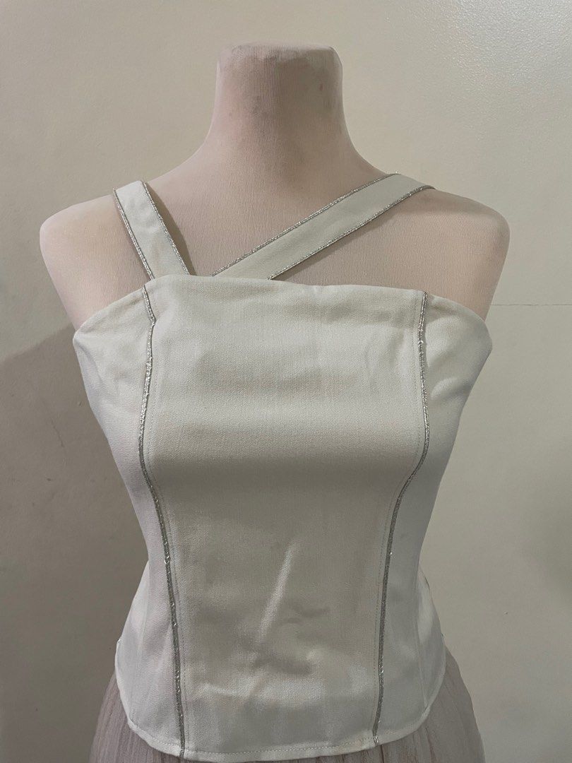 Corset Gown Dress (Category: Dresses) located in Caloocan City. Submitted by declutter_goods_for_less (Listing ID 1229862159, Image 2). Description: 🍦10/10 Conditon, Used for less than an hour 🍦Have convertible straps you can style 🍦May fit M-L 🍦Message me for mord information and photos 🍦Shipping Fee will be shouldered by the buyer .