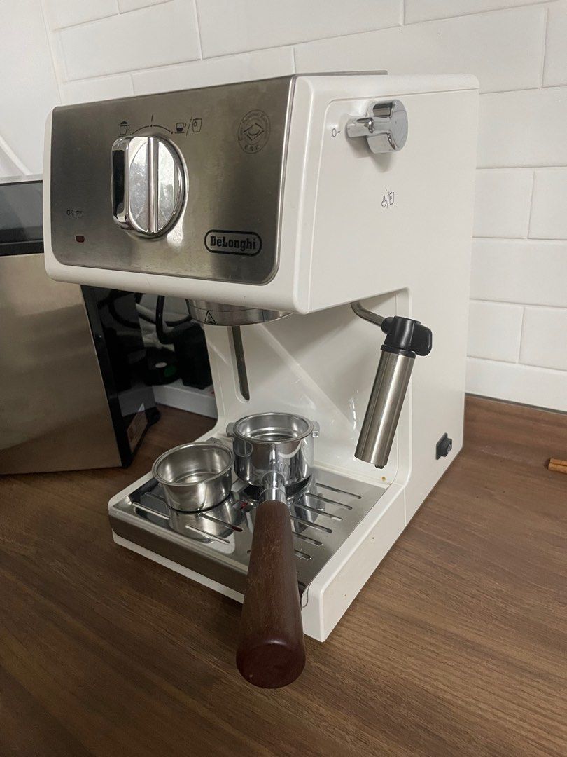 Delonghi ECP 33.21 Pump Espresso coffee machine, TV & Home Appliances