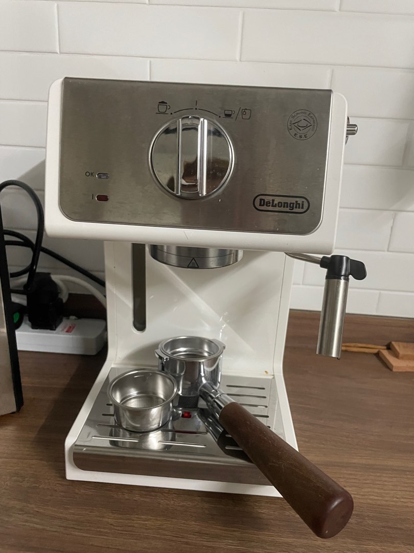 Delonghi ECP 33.21 Pump Espresso coffee machine, TV & Home Appliances