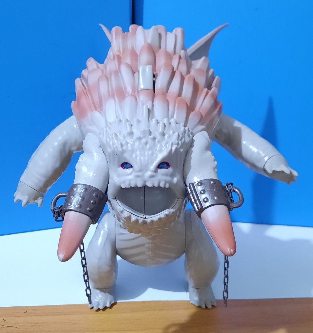 Bewilderbeast toy top
