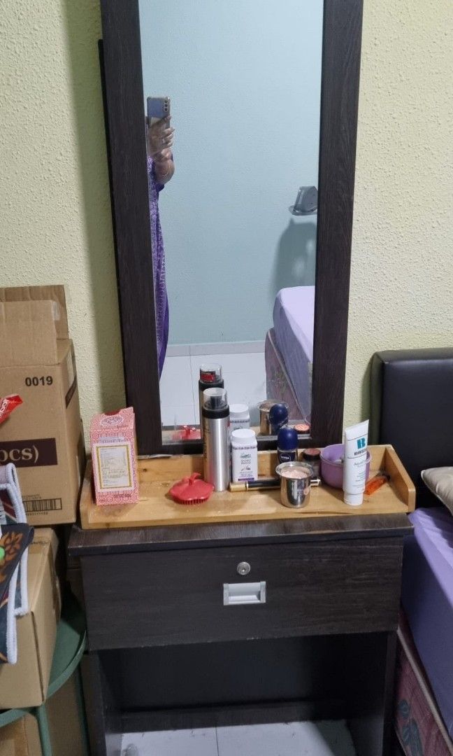 Dressing table (Category: Shelves, Cabinets & Racks) located in Singapore. Submitted by lalithalitha (Listing ID 1229965070, Image 1). Description: self collect at yishun Ave 3 mirror can move left or right.